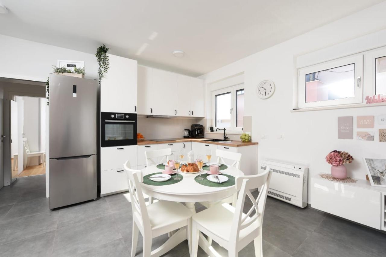 Novi Apartman Franka Apartment ซาดาร์ ภายนอก รูปภาพ