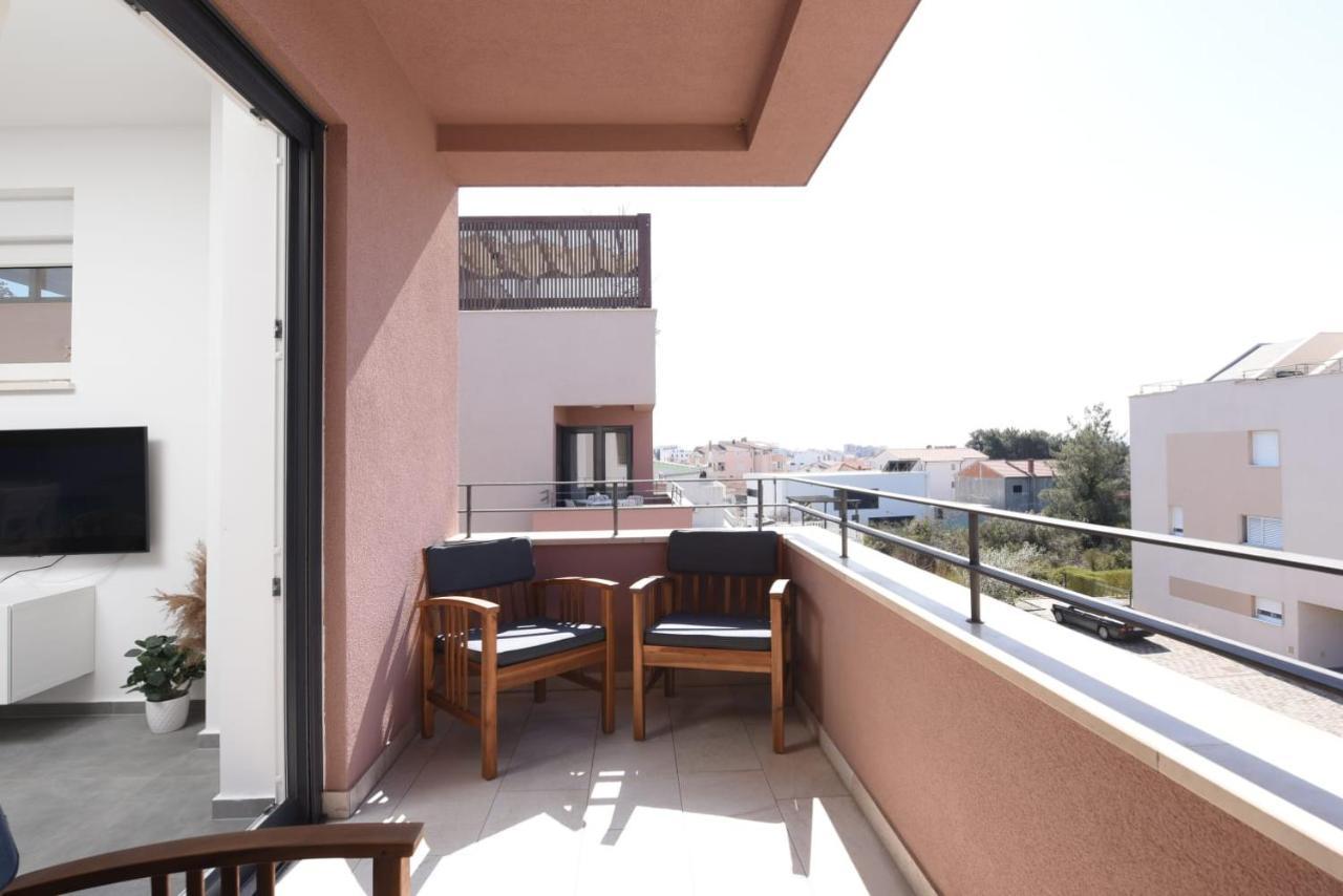 Novi Apartman Franka Apartment ซาดาร์ ภายนอก รูปภาพ